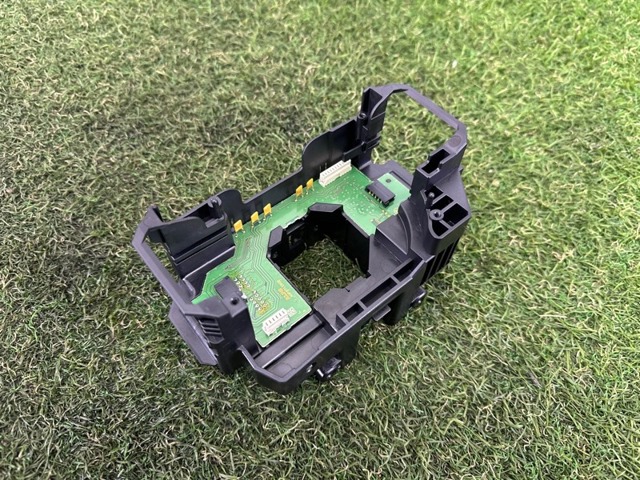LR042311 LAND ROVER Переключатель подрулевой, центральная часть купить в Черкассы