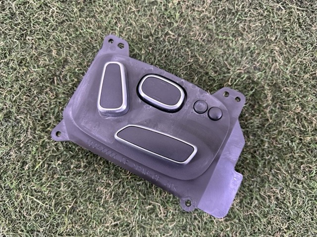 LR042444 LAND ROVER купить в Украина