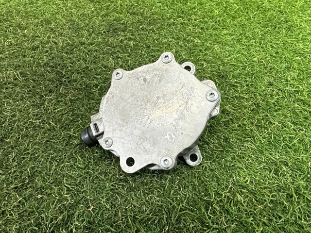 Насос вакуумный LR047384 LAND ROVER