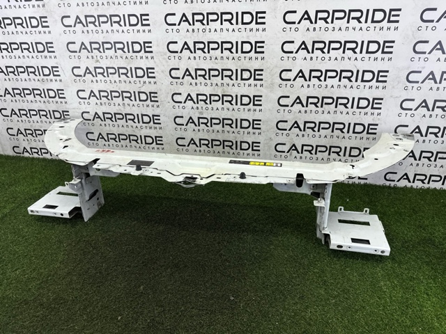 LR048565 LAND ROVER Верхняя рамка радиатора купить в Харьков