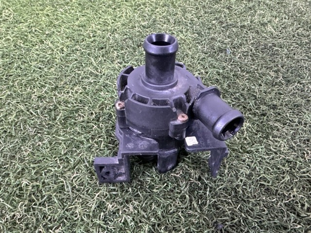 Дополнительная электро помпа LR049317 LAND ROVER