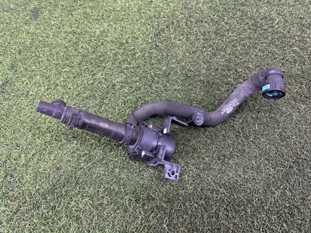 Водяной насос охлаждения электрический дополнительный LR049317 LAND ROVER
