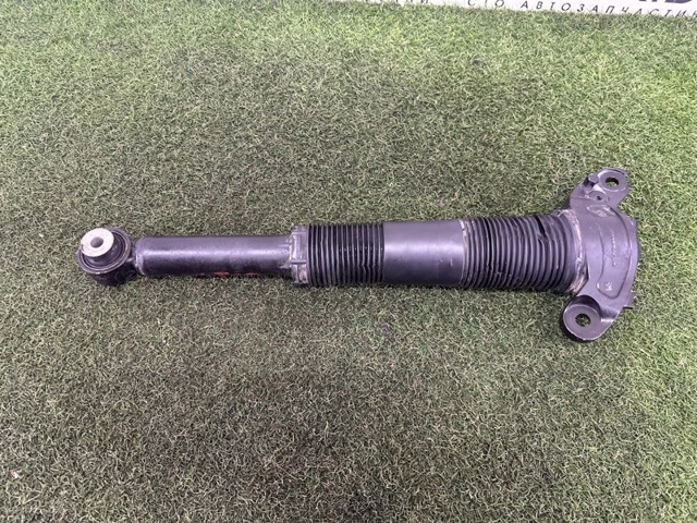 Задний амортизатор LR061355 LAND ROVER