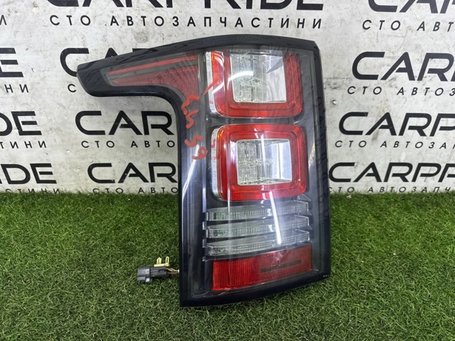 Левый стоп LR061584 LAND ROVER
