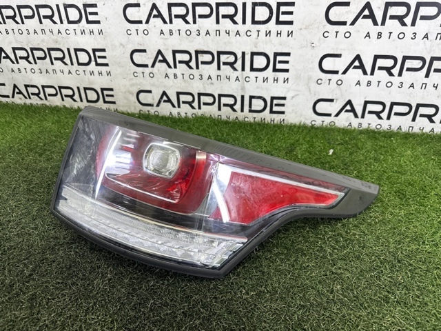 Фонарь задний правый LR061588 LAND ROVER