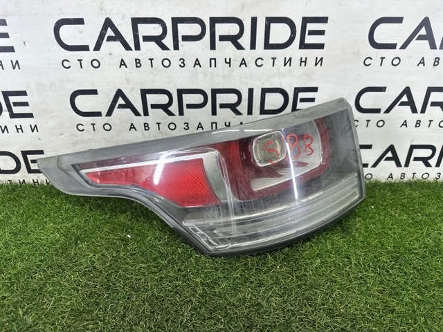 Задний левый стоп LR061589 LAND ROVER