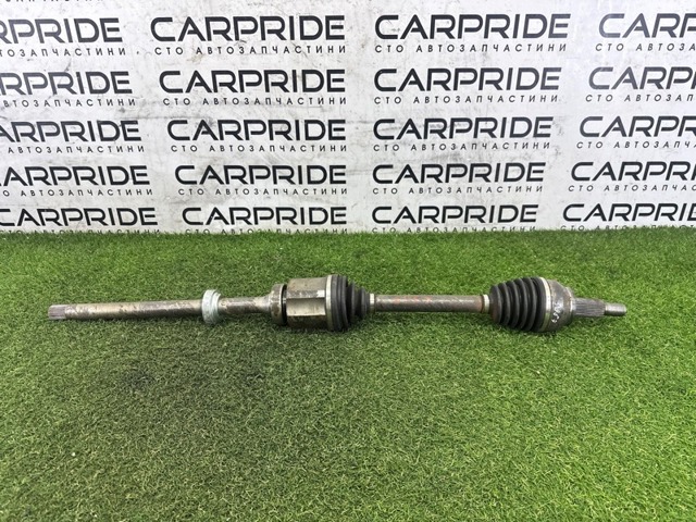 Полуось передняя, правая LR061603 LAND ROVER