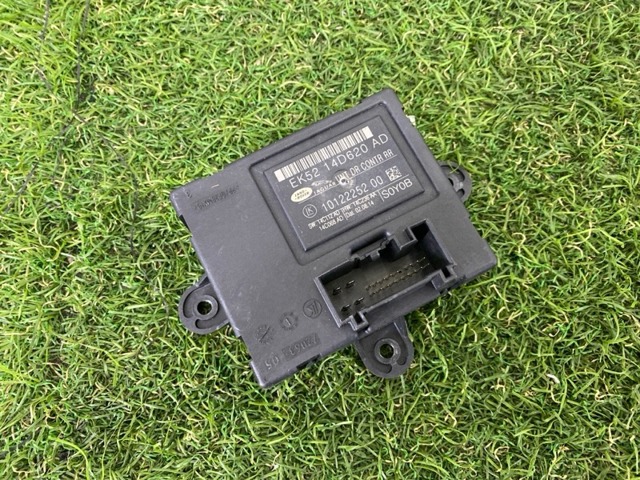 LR072198 LAND ROVER Блок комфорта задней двери купить в Сумы
