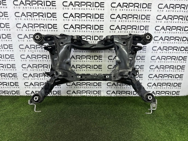 Балка задней подвески поперечная LR078717 LAND ROVER