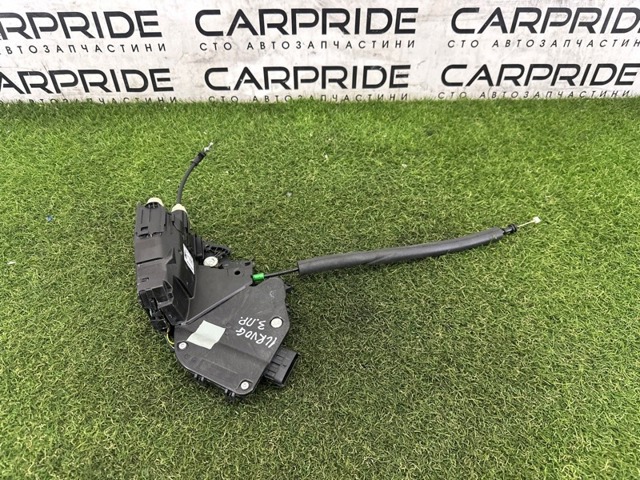 Замок задней двери, правой LR078743 LAND ROVER