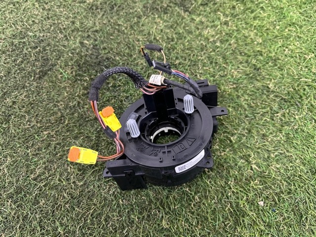 Подрулевой шлейф LR084445 LAND ROVER
