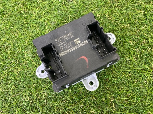 LR092136 LAND ROVER Блок комфорта передней двери купить в Хмельницкий