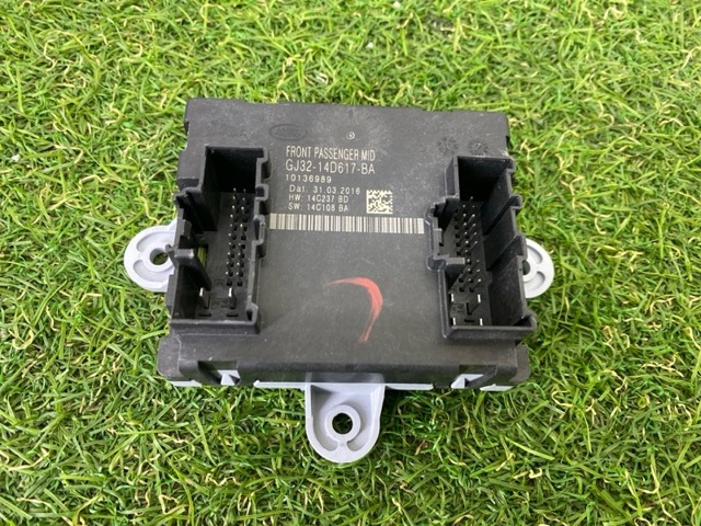 Блок комфорта передней двери LR092136 LAND ROVER