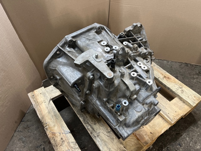 ND8001 RENAULT КПП купить в Днепр