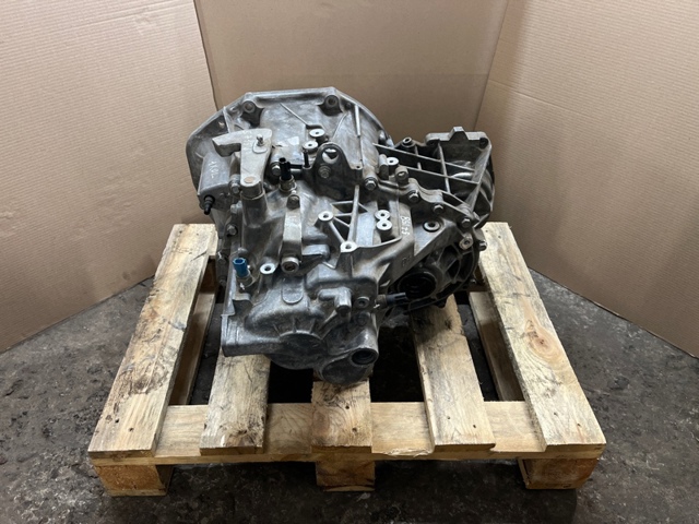 Коробка передач в сборе с главной передачей и дифференциалом ND8001 RENAULT