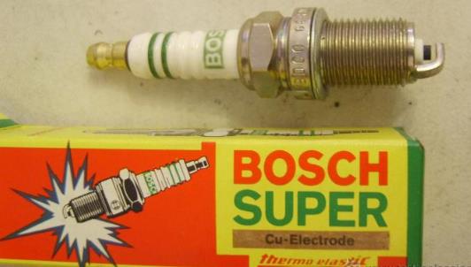 Свеча 0241225574 BOSCH