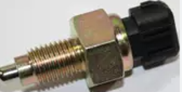 POLCAR E130009 Датчик заднего хода в наличии Чернигов