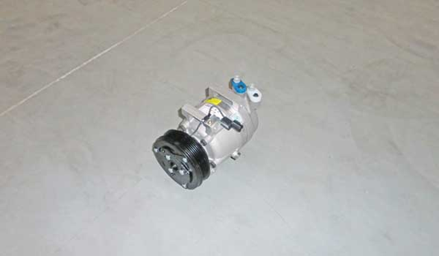 CHERY B118104010AB Компрессор кондиционера в наличии Украина