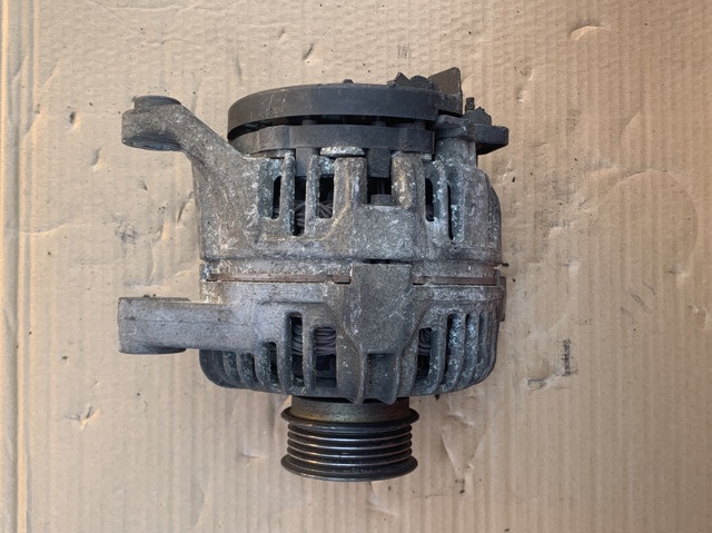 Генератор 0124325058 BOSCH