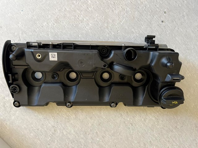 Крышка клапанов 03L103469AD VAG