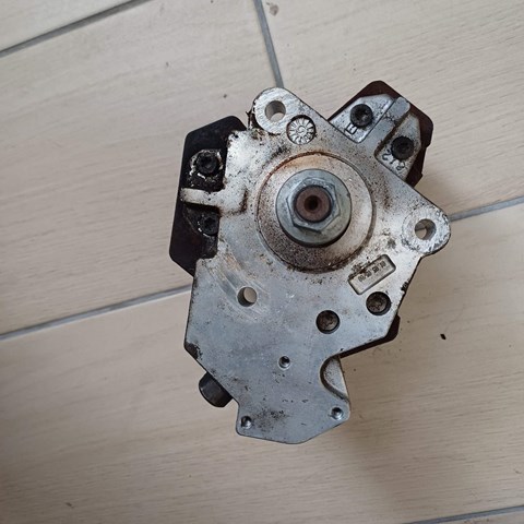 Насос топливный высокого давления (ТНВД) 0445010031 BOSCH