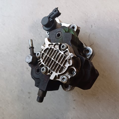 Насос топливный высокого давления (ТНВД) 0445010099 BOSCH