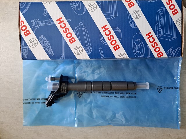 Клапанная форсунка 0445116006 BOSCH