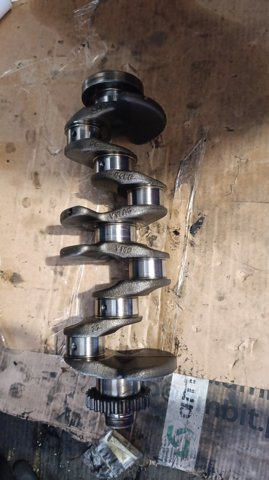 Коленвал двигателя Volkswagen Golf ALLTRACK 7