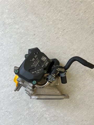 Заслонка воздушная 04L128063T VAG