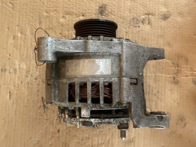231001568R RENAULT Генератор купить в Хмельницкий