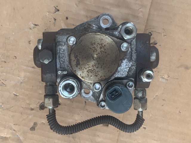 Насос топливный высокого давления SH0113800B MAZDA