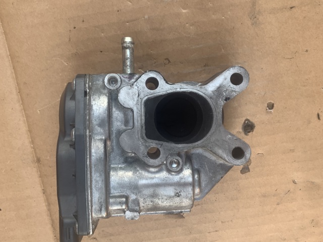 MAZDA SH0120300 Клапан ЕГР в наличии Украина