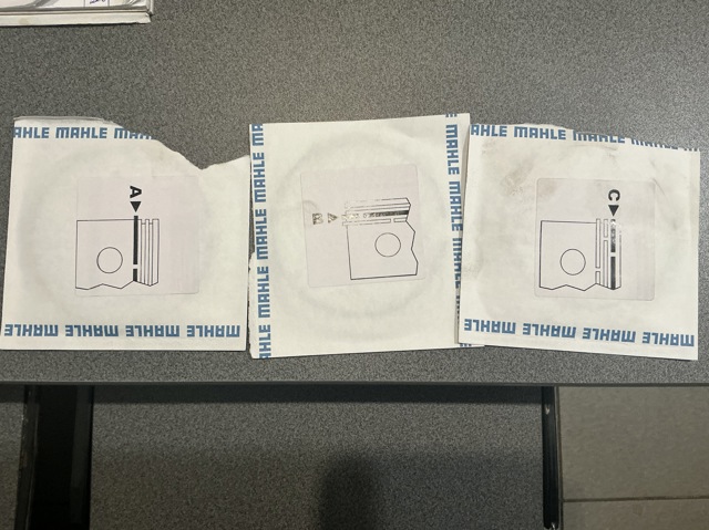 MAHLE 02213N0 Комплект поршневых колец на 1 цилиндр, стандарт в наличии Каменское