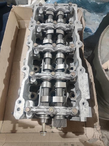 Головка блока в сборе c распредвалами 11039VC101 NISSAN