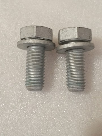 Болт переднего нижнего рычага 07119904992 BMW