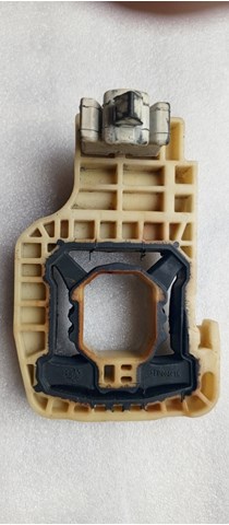 17118632139 BMW Кронштейн радиатора нижний купить в Полтава