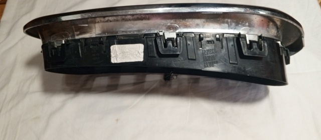 Решетка радиатора левая 51137294485 BMW