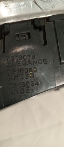 51137294486 BMW Решетка радиатора правая купить в Ужгород