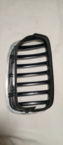 51137307599 BMW Решетка радиатора левая купить в Ровно