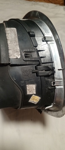 BMW 51137307599 Решетка радиатора левая в наличии Полтава
