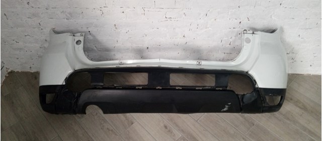 Задний бампер 850222027R RENAULT