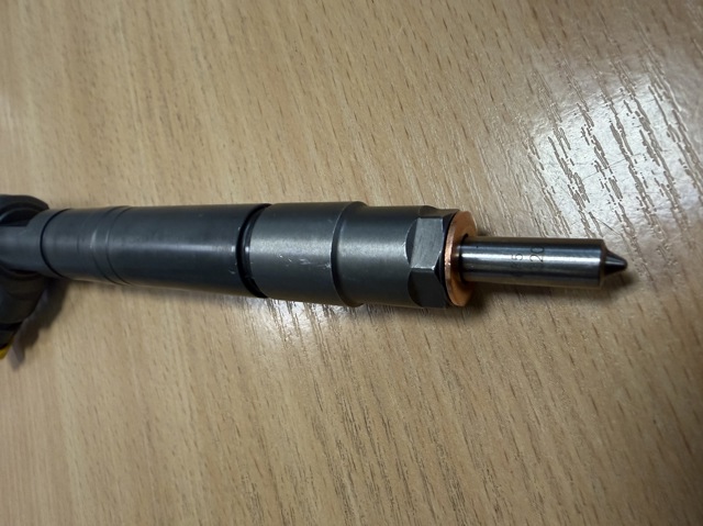 BOSCH 0445110190 Форсунка впрыска топлива в наличии Львов
