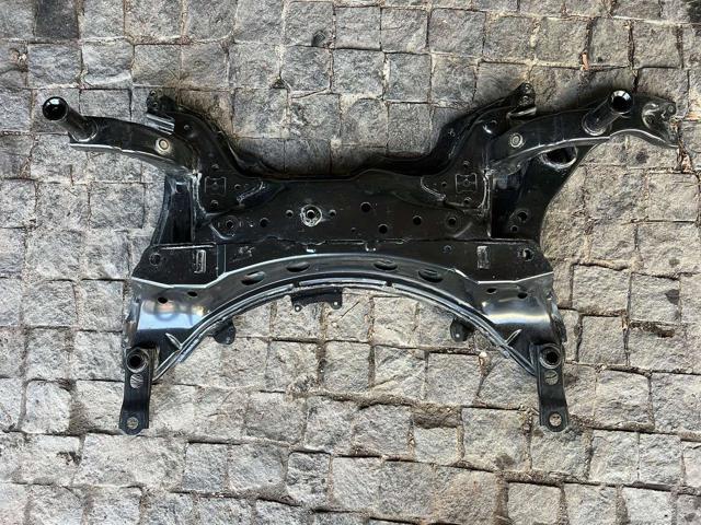 Подрамник передней подвески 51201F4013 TOYOTA