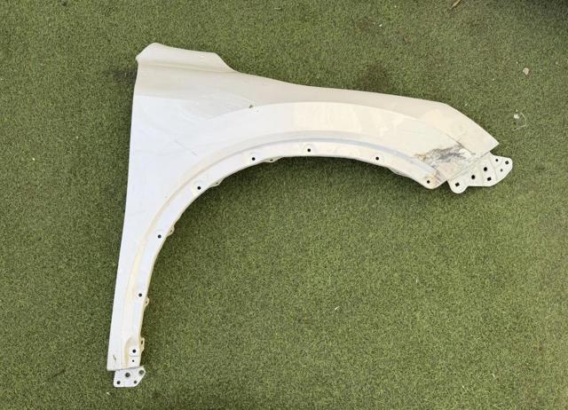 Боковая часть передняя правая 5381148240 TOYOTA
