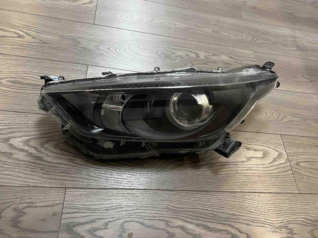 81170K0060 TOYOTA Левая фара купить в Ровно
