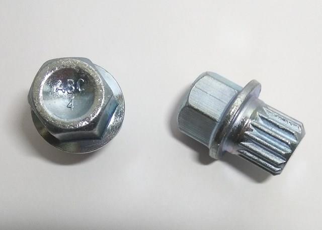 VAG WHT003319A004 в наличии Ровно