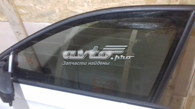Стекло двери передней левой 5JA845201E VAG