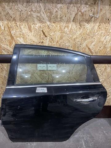Дверь задняя, левая 821013TA0D NISSAN
