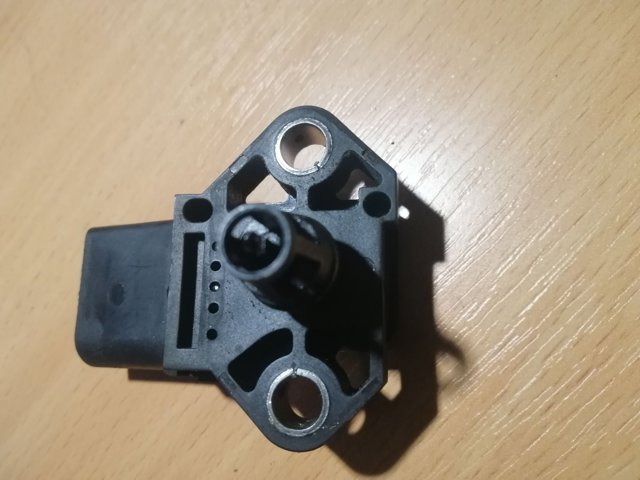 VAG 0281002399 Датчик давления наддува в наличии Украина