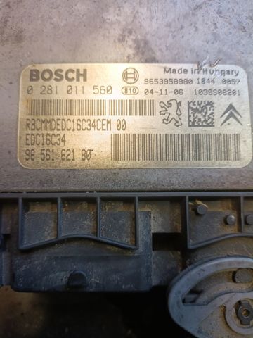 ЭБУ двигателем 0281011560 BOSCH